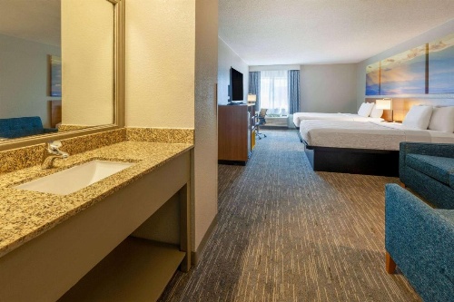 Days Inn by Wyndham Racine/Sturtevant image 10