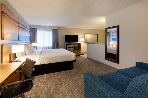 Days Inn by Wyndham Racine/Sturtevant image 15